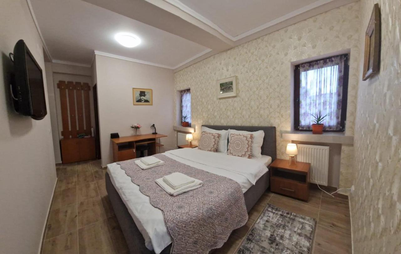 Laroka House Arty And Cosy Studio Universitate Center Бухарест Екстер'єр фото